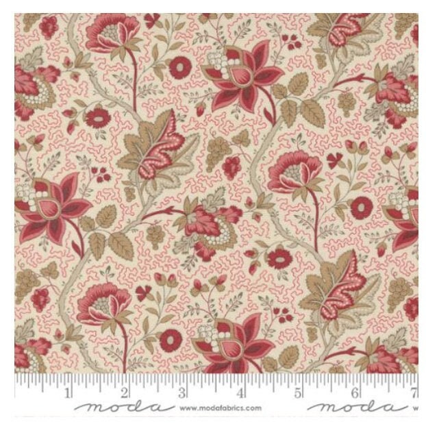 One Holiday Tree Skirt "Chateau De Chantilly La Fayette Florals Jacobean Pearl" By Moda Fabrics. Handmade Christmas Tree Skirt.