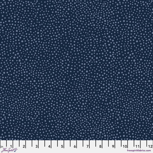 One Holiday Tree Skirt "Seaweed Dot - Navy" William Morris FreeSpirit Fabrics