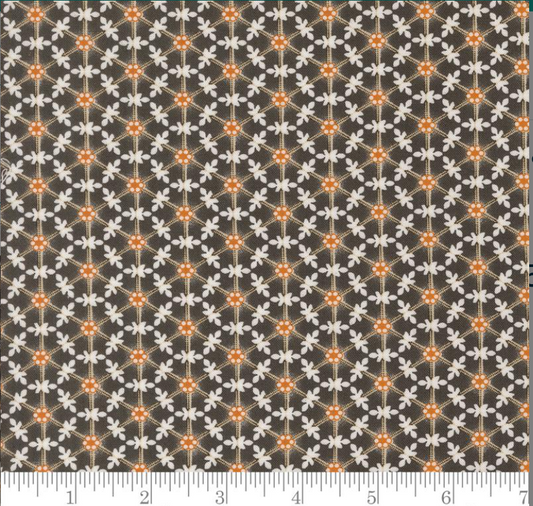 Roman Shade - Made with "Wreaths Blenders Flower - Midnight" fabric