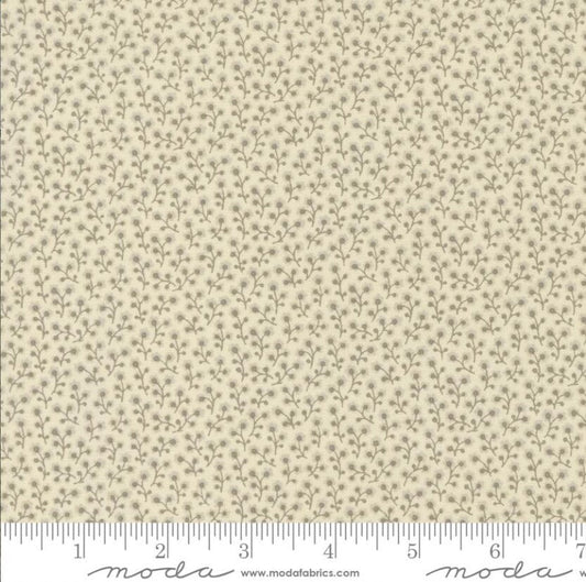 One Holiday Tree Skirt "Dauphine Blenders Pearl Roche" fabric Antoinette French General. Home Decor, handmade in Ohio