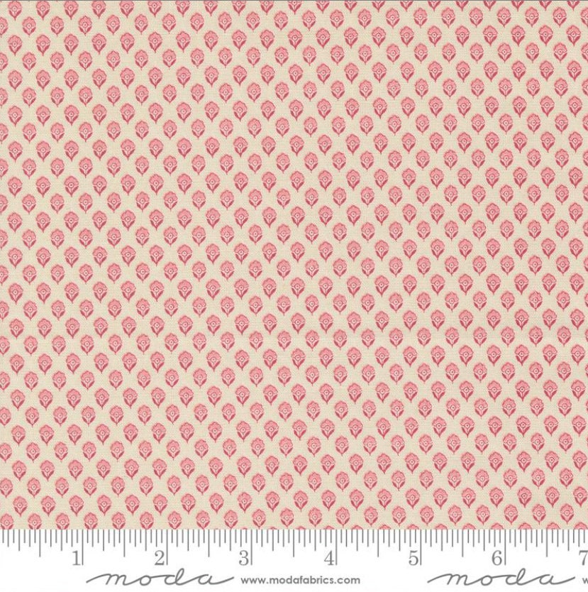One Holiday Tree Skirt "Adelaide Blenders Foulard Faded Red" fabric Antoinette French General. Home Decor, handmade in Ohio