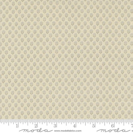 One Holiday Tree Skirt "Adelaide Blenders Foulard Pearl Roche" fabric Antoinette French General. Home Decor, handmade in Ohio
